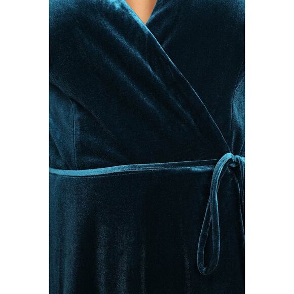 MEDIUM Lulu’s Jacinda Teal Blue Velvet Wrap Maxi Dress - Picture 4 of 6